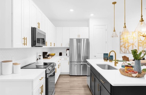 Sandy Ridge House | Reserve today and make one last family adventure.