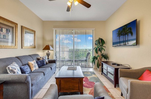 Windsor Hills Condo | Resort with free waterpark, 1 1/2 miles from Disney!