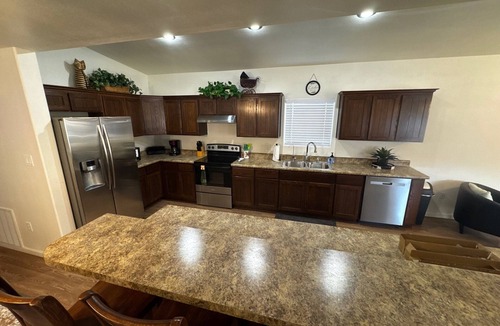 Cienega Springs House | River's Edge | Great for Groups | Prime Upriver Location
