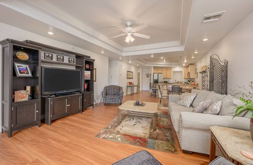 Bullhead City Condo | Riverfront Condo w/beach, boat launch, pool & spa