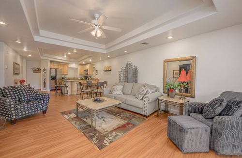 Bullhead City Condo | Riverfront Condo w/beach, boat launch, pool & spa