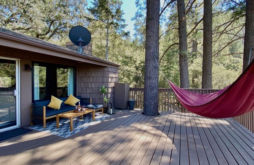 Pine Mountain Club House | Romance In The Pines