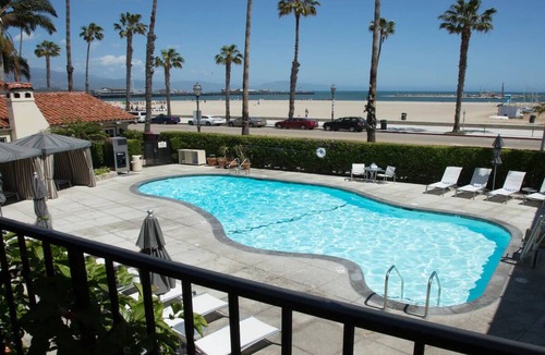 West Beach Hotel | Romantic Beach Escape! Outdoor Pool, Bikes & Gym Access | Pet Friendly!