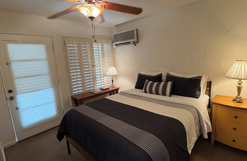 Historic Tennis Club Apartment | Room 7️⃣ Studio in a charming boutique hotel, by the pool in downtown PS 🌼