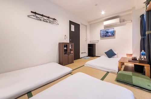 Naniwa Hotel | ROOM C Maximum 3 people Japanesestyle room with/Osaka City Ōsaka