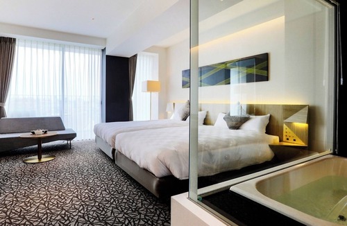 Saga Hotel | Room Only Club Room Deluxe Twin 37 sq m vs |/Saga Saga