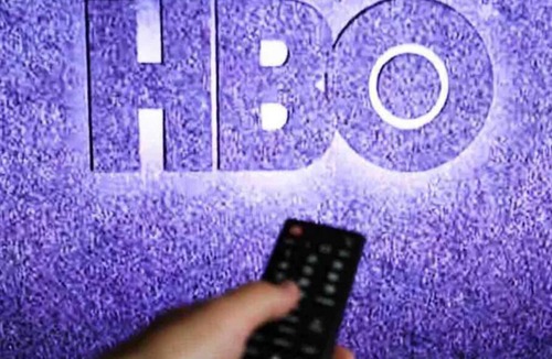 Midway District House | Roomy Loft in 💜 of OldTown w/NFT Art, Parking, HBO