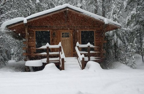Nevada City Cabin | Rustic Woodland Log Cabin with Wood-Burning Stove in Nevada City, California