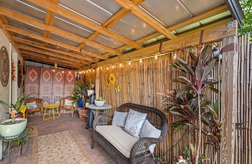College Park Villa | SAFE QUIET PRIVATE Villa - Mins to ORL/Winter Park/Eola FREE PARKING/EV Charging