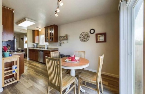 McKinleyville House | Sagewood Retreat-Centrally Located