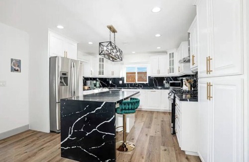 Mount Helix House | San Diego Luxury Home w/Heated Pool and Spa!