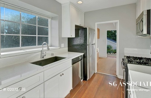 Upper East House | Santa Barbara Charm Min from Downtown and Funkzone