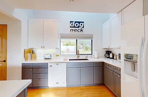 Sea Ranch House | Sea Ranch 3BR beach house with hot tub near Walk On Beach — dog OK