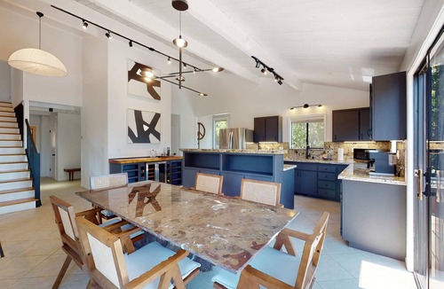 Sea Ranch House | Sea Ranch 3BR luxe home with hot tub, ocean glimpses & yoga space