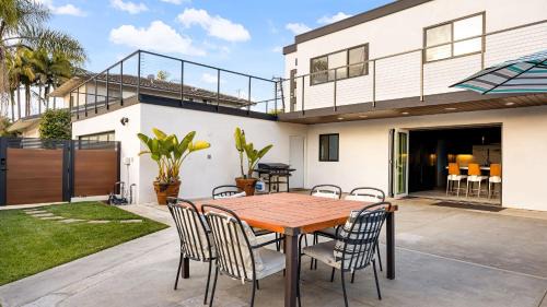 Seal Beach House | Seal Beach Escape by AvantStay