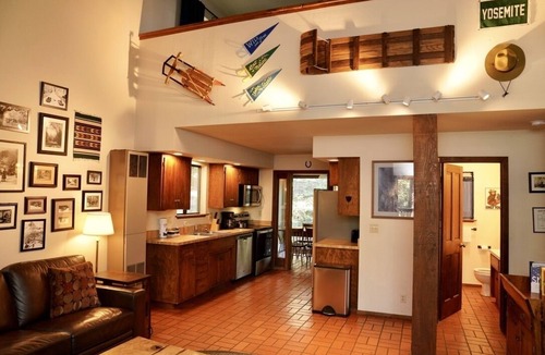 Yosemite West Cabin | Secluded Cabin in Yosemite National Park with Rustic Charm & Thoughtful Updates
