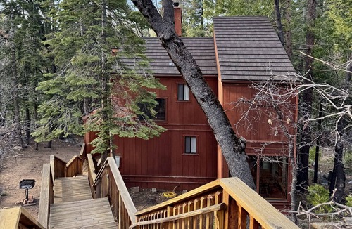 Yosemite West Cabin | Secluded Cabin in Yosemite National Park with Rustic Charm & Thoughtful Updates