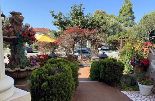 North of Montana House | SECOND FLOOR of Santa Monica Luxury Roman Villa