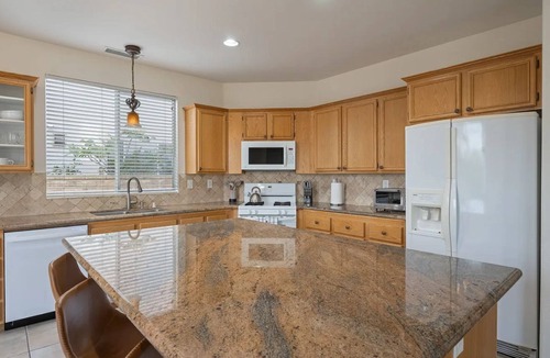 Castaic House | Serenity Peaks Villa at Castaic Lake