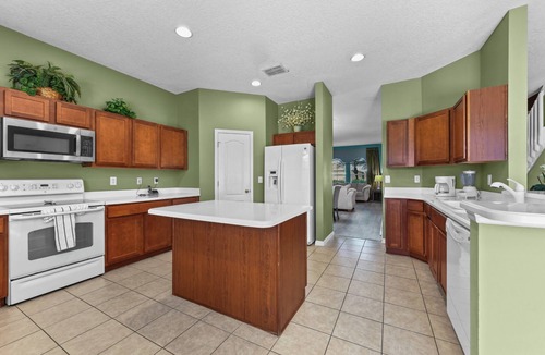 West Haven Villa | Shire Dream: 5 Bedroom Villa w/South Facing Pool & Spa – Sleeps 10