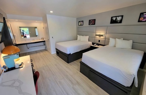 Newhall Hotel | Shopping Spree at Westfield Valley Fair Shopping Mall! 3 Units W/FREE Parking