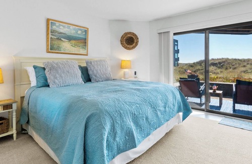 Pajaro Dunes Condo | Shorebirds 208- A BEACHFRONT RETREAT for the WHOLE FAMILY!