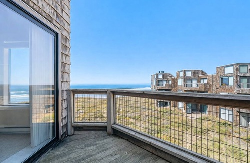 Pajaro Dunes Condo | Shorebirds Top Floor Beach Front 2 bed 2 bath Condo - Amazing Views Pajaro Dunes