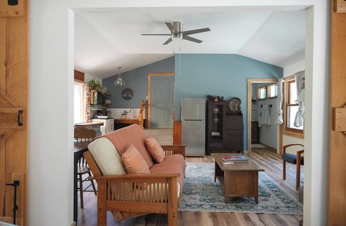 Grass Valley Apartment | Sierra Foothill Studio-Brand New