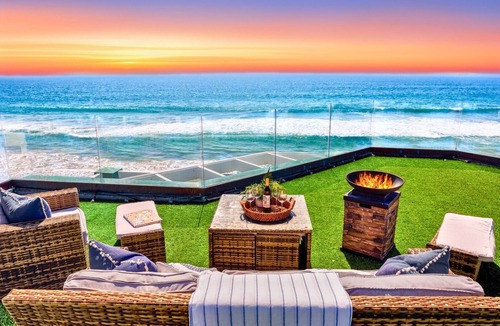 South Oceanside House | Single Family Oceanfront Home with Spa. P1643-0