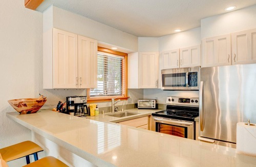 Tahoe Woods Condo | Ski-in/ski-out townhome with fireplace, pool, hot tub & on-site ski/sled hill