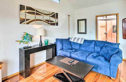 Smith River Cabin | Smith River Coastal Cabin w/ Private Hot Tub!