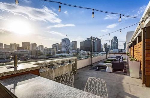 East Village Apartment | Snazzy 2BR Near Petco Park & Convention Center