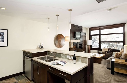 Snowmass Village Condo | Snowmass Mountain Village! Spacious Balcony with Views, A/C, Hot Tub, Gas FP & Parking