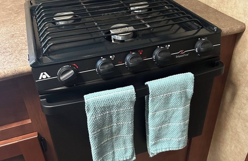 Morrill House | Soothing 1-bedroom recreational vehicle with AC in San Jose