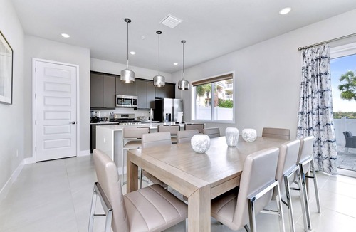 Reunion Hotel | Sophisticated Condo near Disney with Resort & Waterpark Access - B51-107