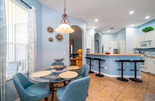 Tuscan Hills House | South Facing Family Vacation Home 4BR 4BA Pool & Resort Amenities