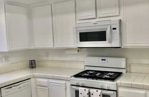 Palm Desert Condo | South Facing Monterey Country Club clean and bright condo!