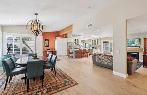 Fire Mountain House | South Oceanside Retreat 1.3 miles to the Beach!