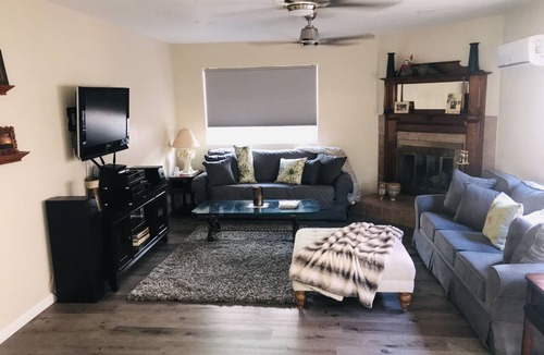La Quinta Cove House | Spacious 3 bd 2 ba home 12 mi to Empire Polo Club