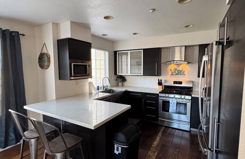 North San Jose House | Spacious 3BR San Jose Townhome Ideal for Families & Business near Levis Downtown
