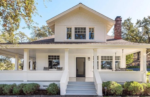 California Wine Country House | Spacious 4-bedroom farmhouse with private pool & vineyard views in Hopland
