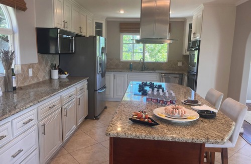 Casa de Oro-Mount Helix House | Spacious 5-bedroom house in lovely La Mesa with stunning views, lots of space