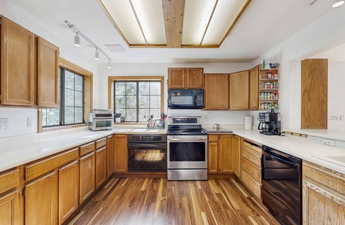 Serene Lakes House | Spacious Family Home with Movie Theater, Large Kitchen, Pool and Poker Table