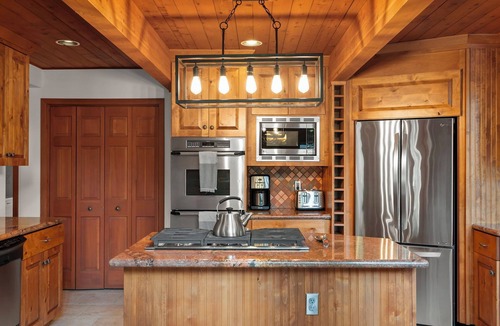 Donner Lake Woods House | Spacious Family Home w/Queen Suite & Games | Trails, Near Lake & Golf