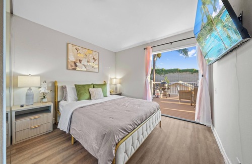 Rancho Penasquitos House | Spacious Home with Big Yard, Garage , 6-Bedroom, in Rancho Penasquitos