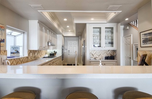 West Newport House | Spacious Oceanfront Single Family Home Located on the Boardwalk 1/2 Mile to the Newport Pier!