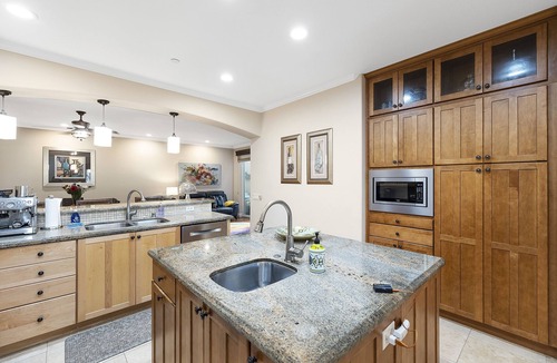 Carlsbad Village Condo | Spacious Village beach house. Private rooftop deck. Walk to beaches and shops.