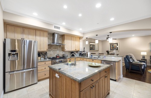 Carlsbad Village Condo | Spacious Village beach house. Private rooftop deck. Walk to beaches and shops.