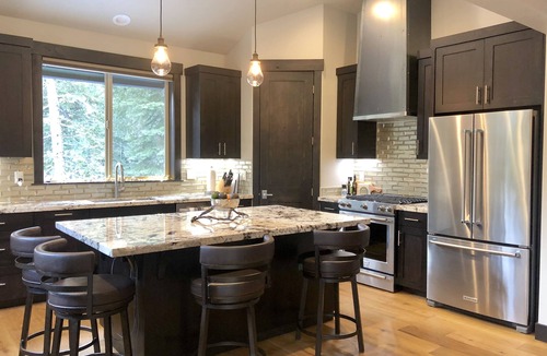 Kingswood Estates House | Spectacular New House Near Lake Tahoe with Private Forested Views - "Rivendell"