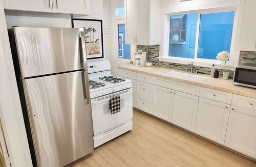 Peninsula House | Steps to Beach, Kayak/Paddleboard, Sleep 6